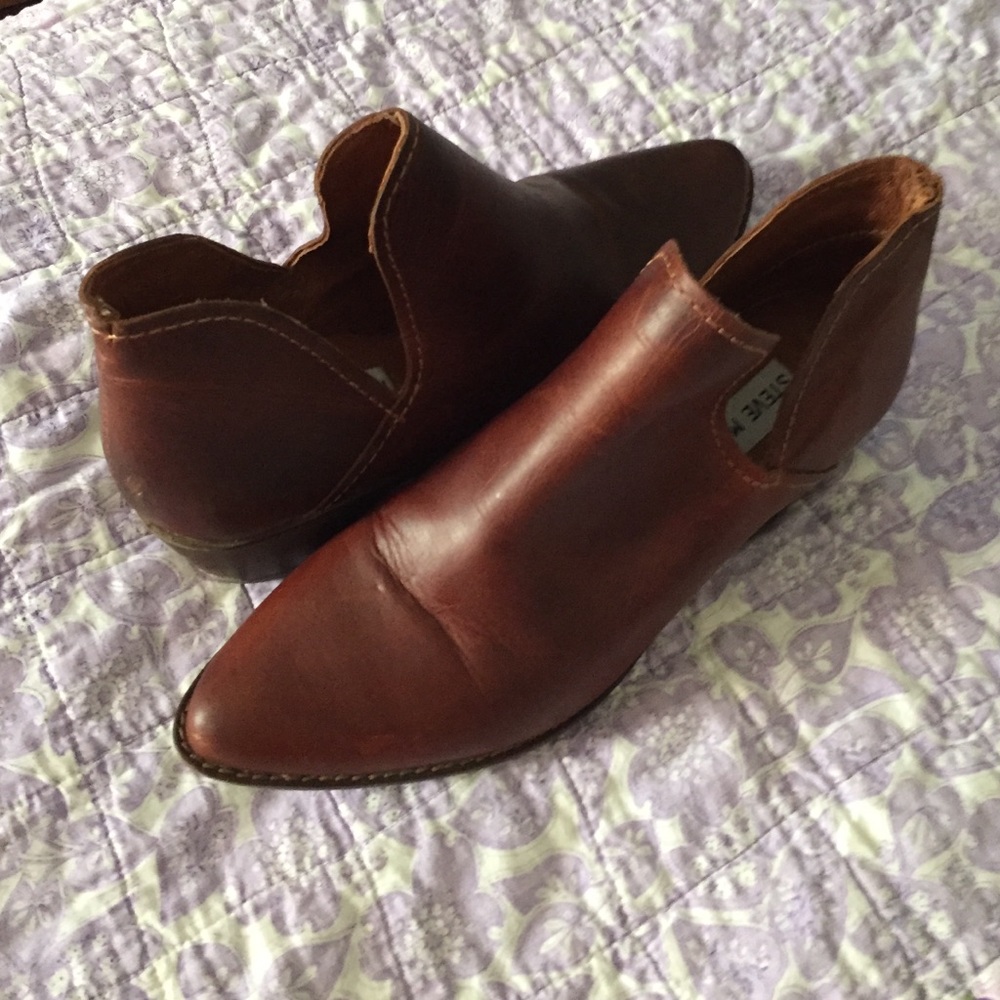 Ankle boots